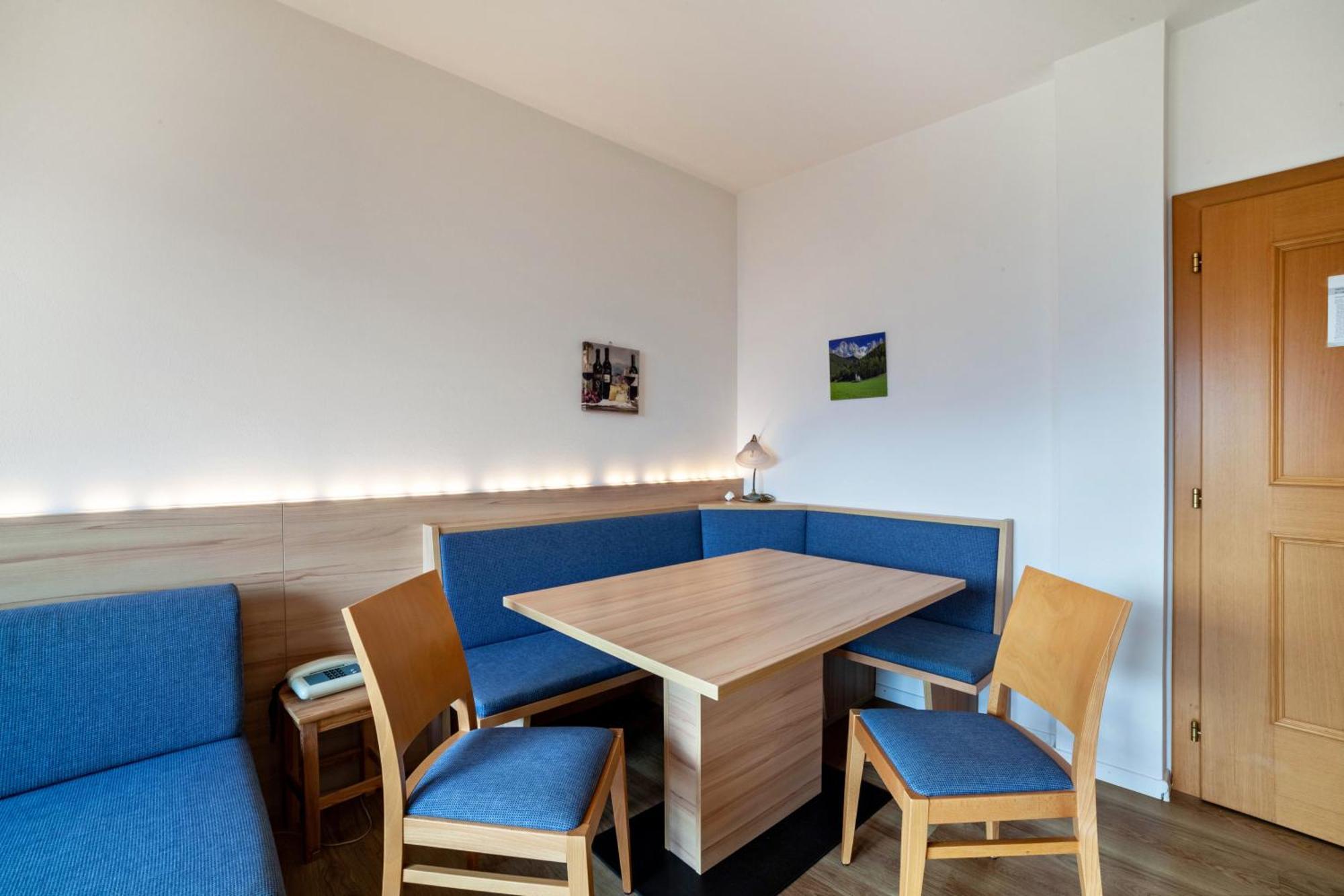 Hotel-Garni Appartement Gartenheim 첸나 외부 사진