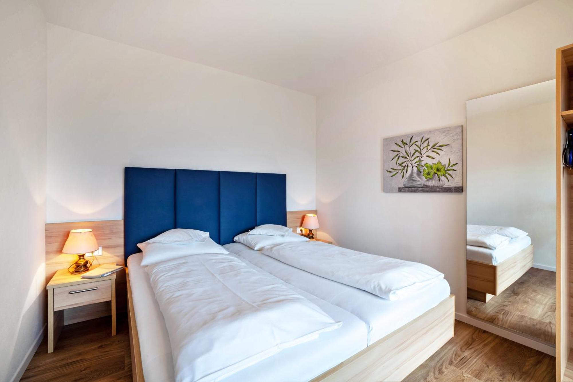 Hotel-Garni Appartement Gartenheim 첸나 외부 사진