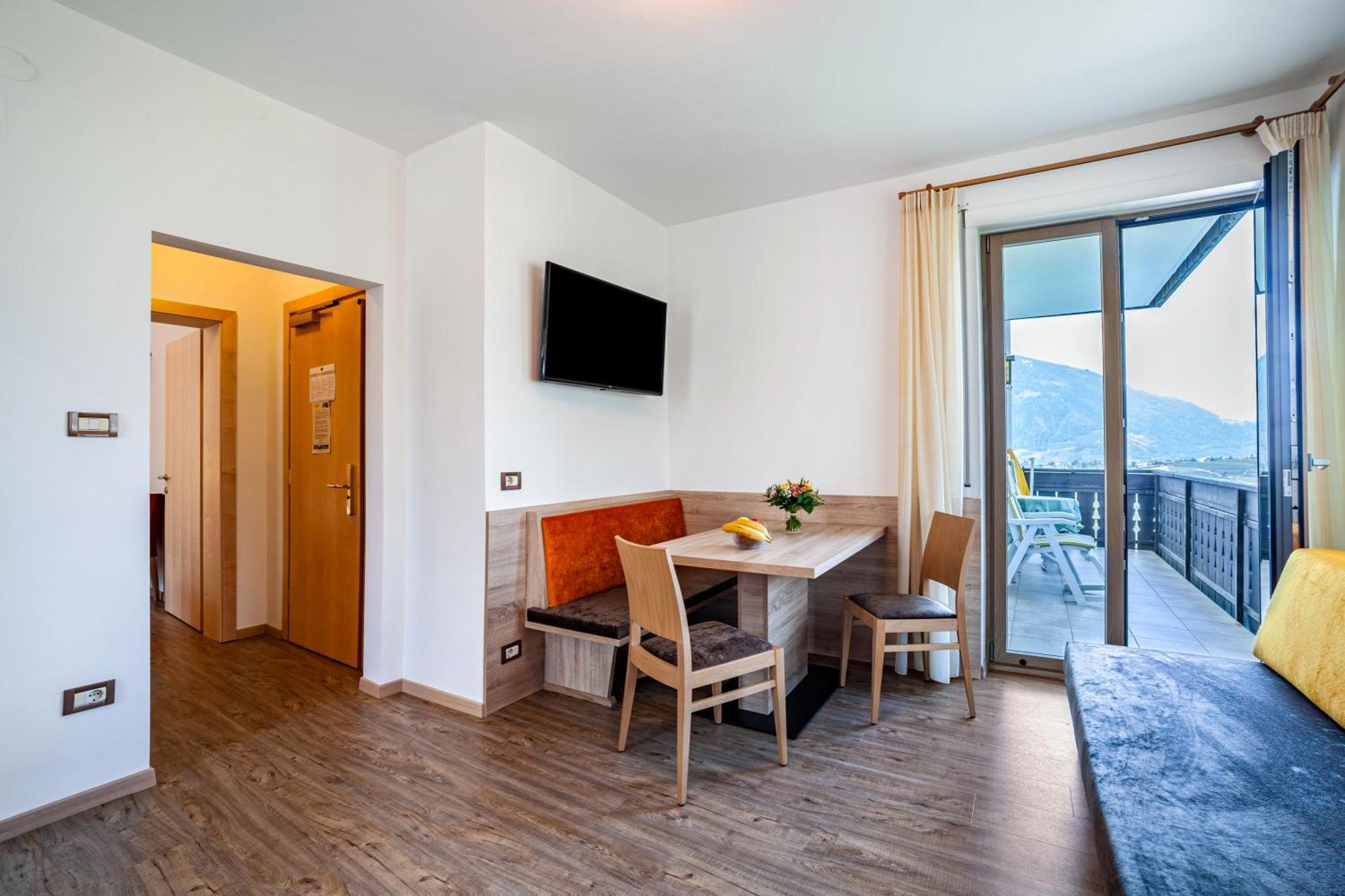 Hotel-Garni Appartement Gartenheim 첸나 외부 사진