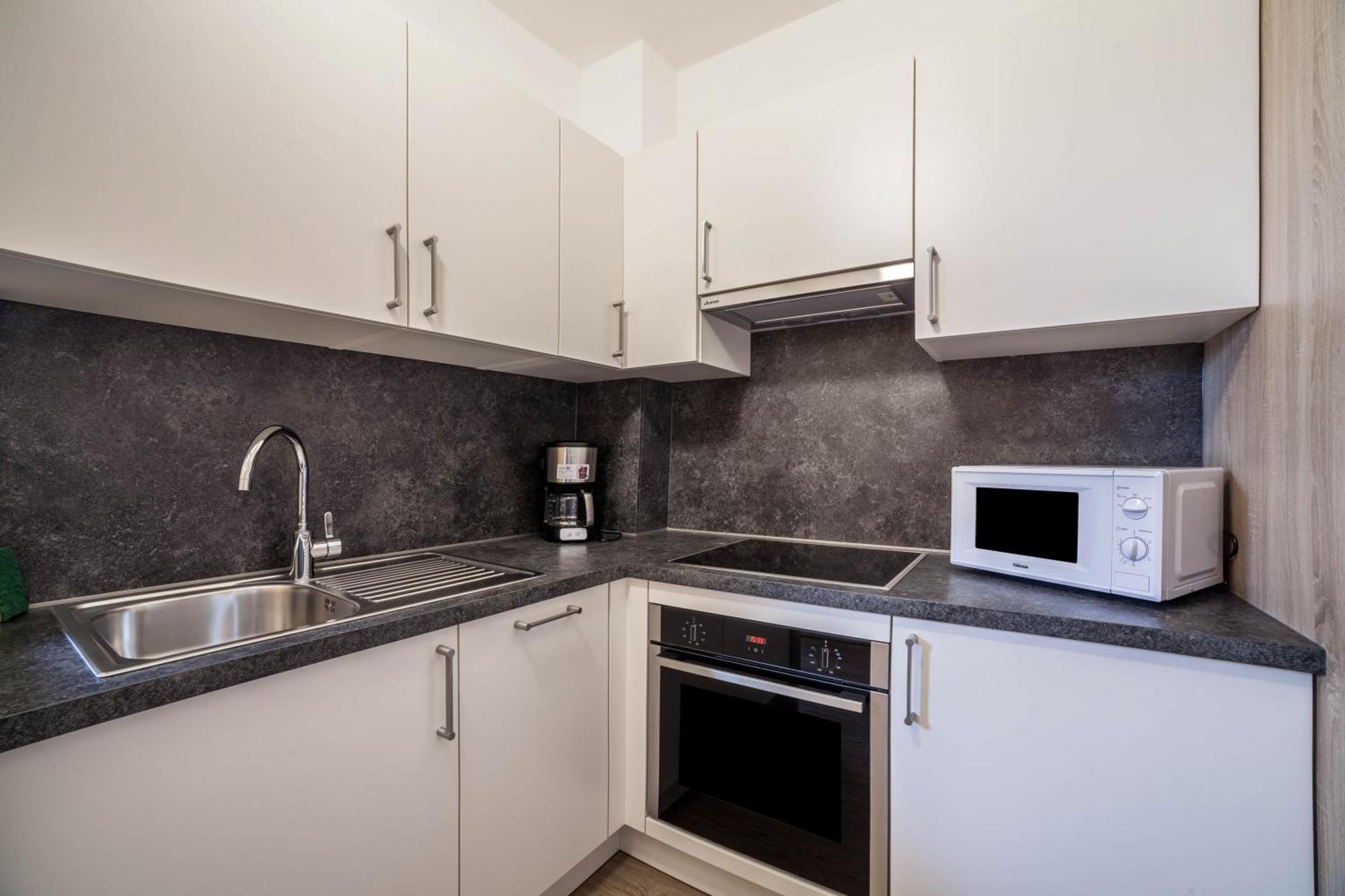 Hotel-Garni Appartement Gartenheim 첸나 외부 사진