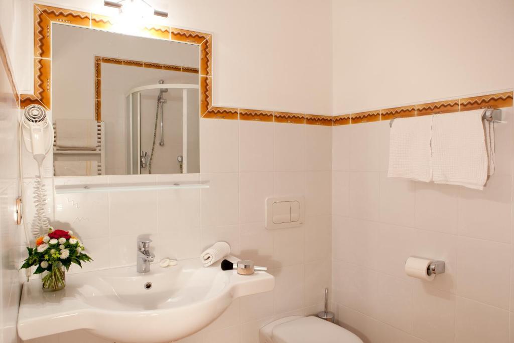 Hotel-Garni Appartement Gartenheim 첸나 객실 사진
